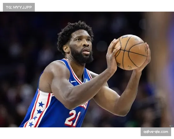 恩比德因左膝酸痛缺席背靠背第二场，归期未定